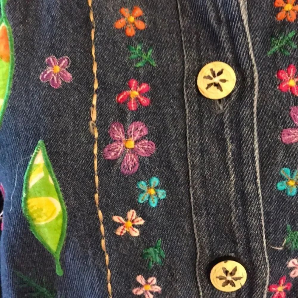 New Directions Embroidered Denim Jacket Small - Picture 5 of 9